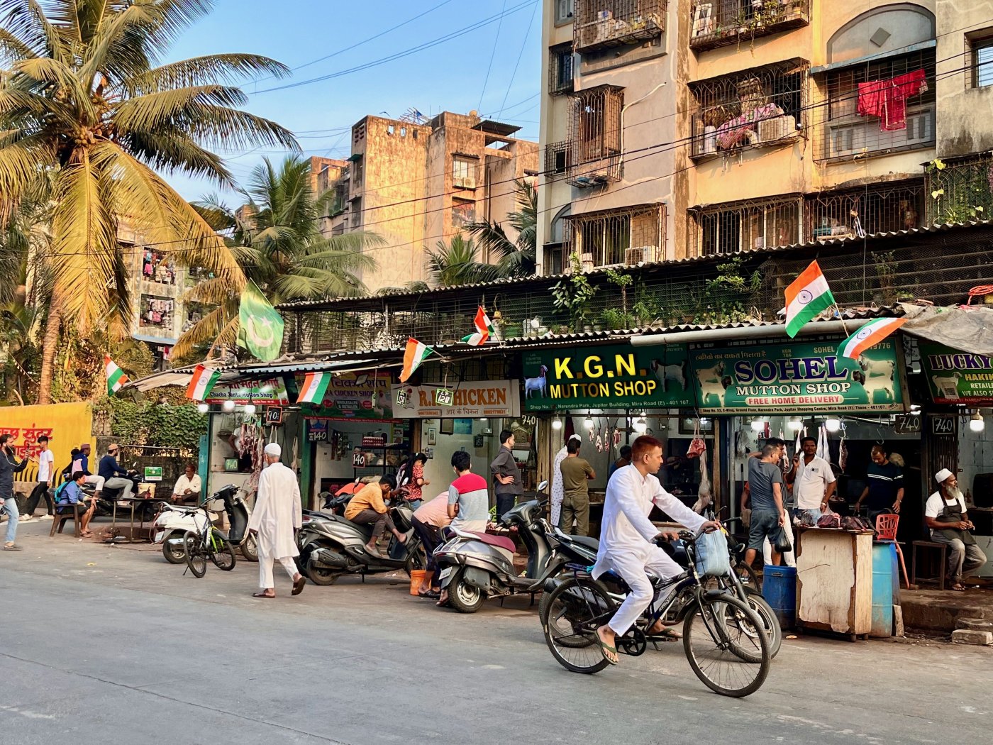 Hindu Activists Threaten Hotel Staff Over Halal Food in Karnataka’s Bhadravathi, Five Arrested