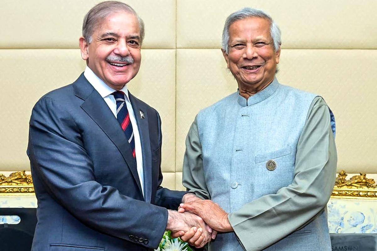 Dhaka Handshake Sparks Hope for India-Pakistan Rapprochement in 2026